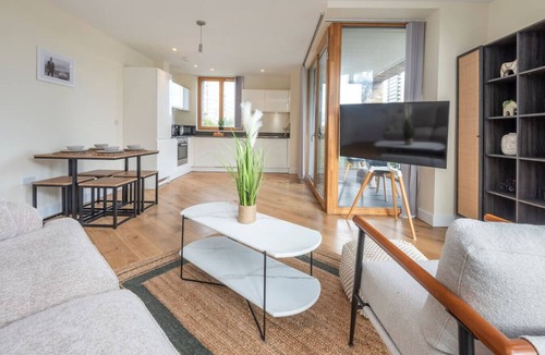 Notting Dale Apartment | Ladbroke Grove Flat Near Portobello Market
