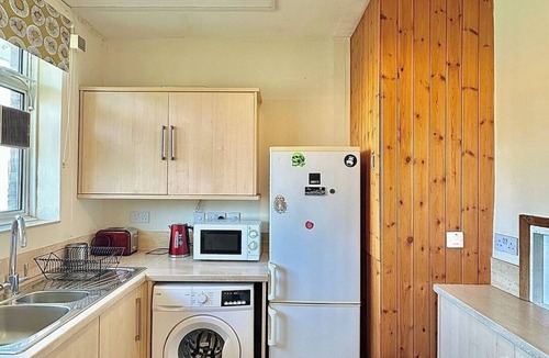 Nine Elms Apartment | Large flat in Nine Elms