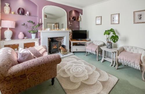 Louth House | Lavender Cottage