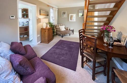 Louth House | Lavender Cottage