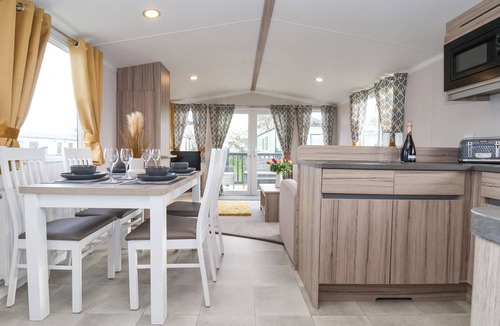West Heslerton Cottage | Lazy Dayz Lodge