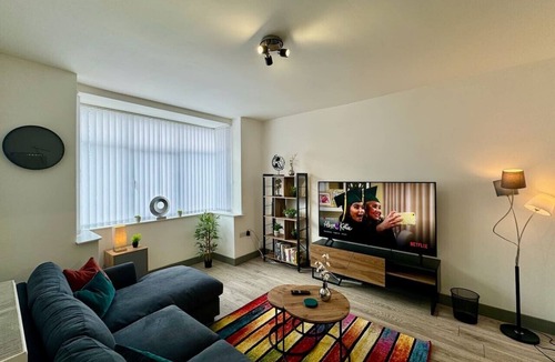 Cleethorpes House | Lenhurst House – Contractors, Families, Holidays