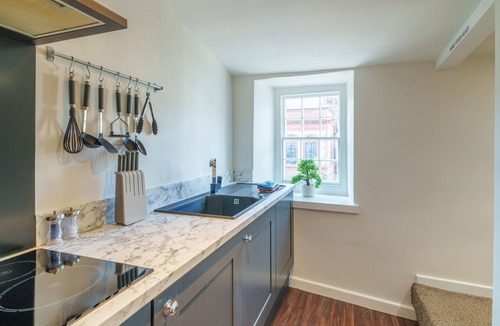 Kendal Apartment | Library View Apartment - Grade II Listed town centre apartment with parking