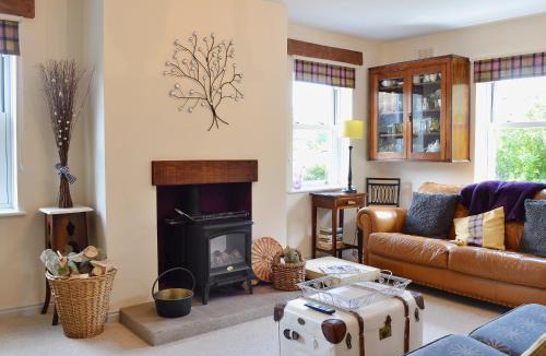 Redmire House | Lilac Cottage