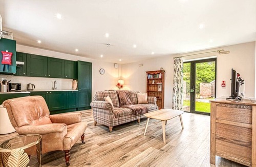 Nuneham Courtenay House | Loft 1 - One bedroom house with parking