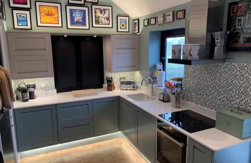 Skirpenbeck Apartment | Lola Cottage - Luxury Studio Accommodation - 5 People - 1.5 miles from Amenities
