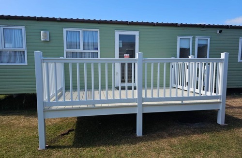 Louth House | Lovely 8 berth caravan at Sunnydale in Lincolnshire ref 35239S