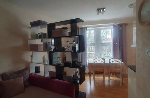 Childs Hill Apartment | Lovely Quiet Flat on Finchley Road