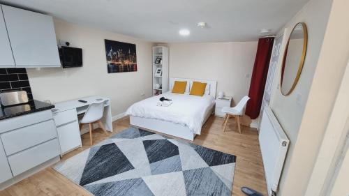 Harehills Apartment | Lovely studio-flat with free parking, free WiFi.