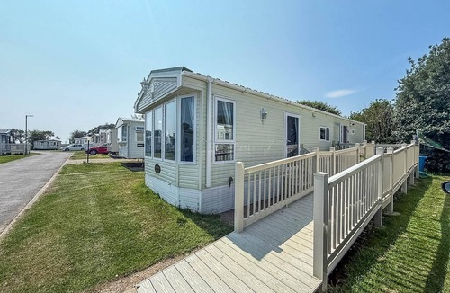 Mappleton House | Lovely wheelchair friendly caravan at Skipsea Sands in Yorkshire ref 41167WF