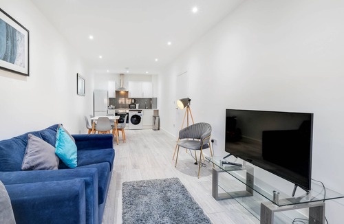 Corby Apartment | Luxurious 1 Bed Serviced Apt. 02 with Wi-Fi