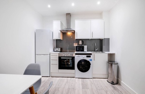 Corby Apartment | Luxurious 1 Bed Serviced Apt. 02 with Wi-Fi