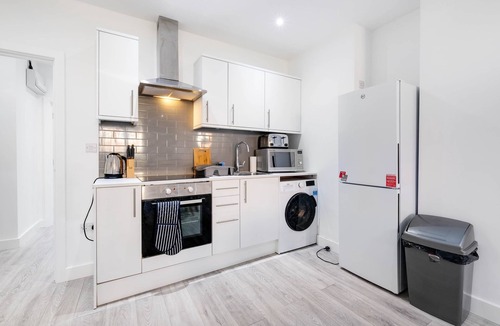 Corby Apartment | Luxurious 1 Bed Serviced Apt. 03 with Wi-Fi
