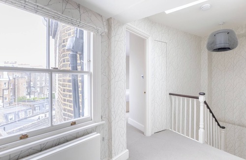 Belgravia Apartment | Luxurious 3BD Flat - Sloane Square, Chelsea!