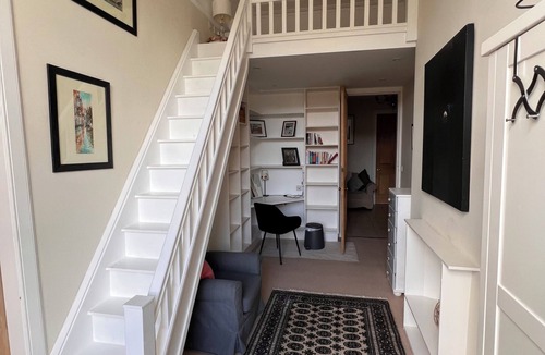 Bonnington Apartment | Luxurious apartment in the New Town. Walking distance from central Edinburgh