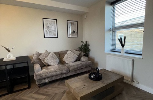 Morley Apartment | Luxury 1 bed Apartment Morley