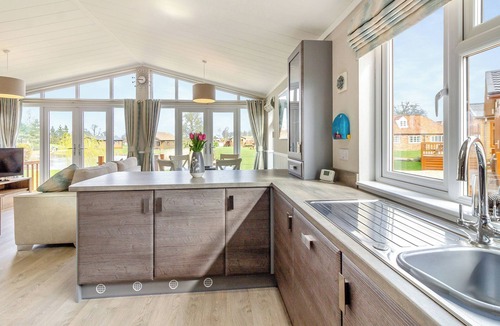 Aubourn Ski Chalet | Luxury 1 bedroom lodge.