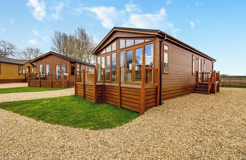 Aubourn Ski Chalet | Luxury 1 bedroom lodge.