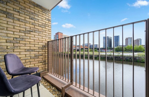 Salford Apartment | Luxury 2 Bed, 2 Bath Apartment