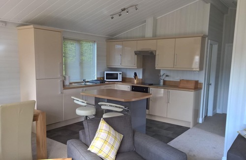 King's Lynn Cabin | Luxury 2 Bedroom Lodge (sleeps 5)