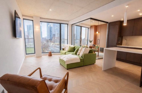 Manchester Apartment | Luxury 2BR Apartment I Manchester I Sleeps 4