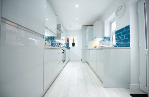 Reading House | Luxury 4 Bed, 4 Ensuite Home