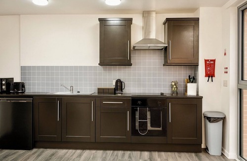 Leeds House | Luxury Cinema Lounge 2Bed Leeds City Centre FREE Parking