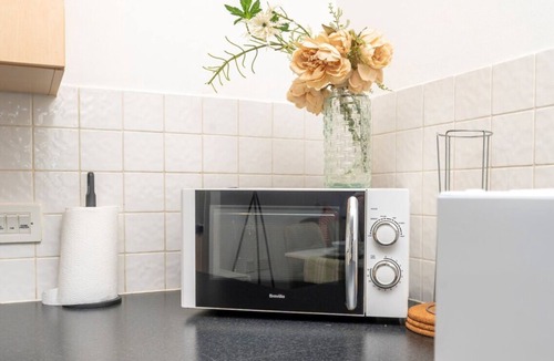Theatreland Birmingham Apartment | Luxury City Flat ✦ Steps to O2 Academy & Dining