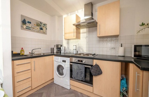 Theatreland Birmingham Apartment | Luxury City Flat ✦ Steps to O2 Academy & Dining