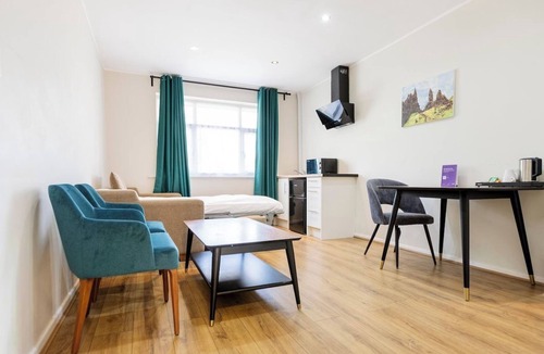 Charnock Richard Hotel | Luxury Cottage, Spa, Free Parking, Gym