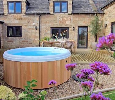 Calwich House | Luxury Cottage in Peak District near Alton Towers