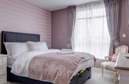 Castlefield Apartment | Luxury Deansgate Apartment, Central Location