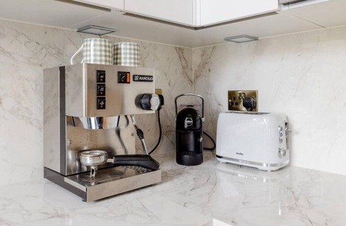 Parsons Green and Walham Apartment | Luxury flat on Fulham/Chelsea border