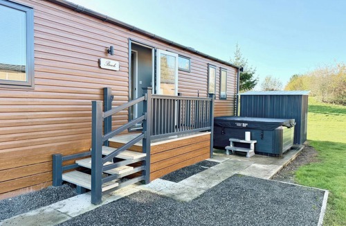 Potterhanworth Ski Chalet | Luxury Leisure Lodge Hot Tub