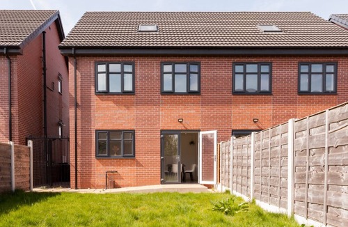 Bredbury House | Luxury Manchester Retreat | Long Stays | Contractors | Tourists