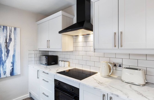 Lincoln House | Luxury Modern Entire Home