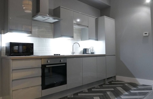 Chapeltown Apartment | Luxury Top Floor Apartment near Centre of Leeds