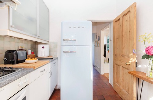 Hanger Hill Cottage | Magical Arts and Craft Cottage - Ealing W5 (15 mins to W1)