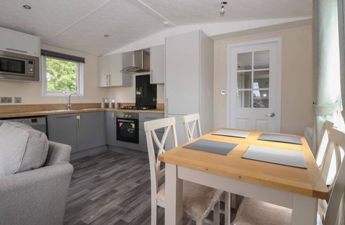 Great Hatfield Cabin | Meadows Park 1, Hornsea