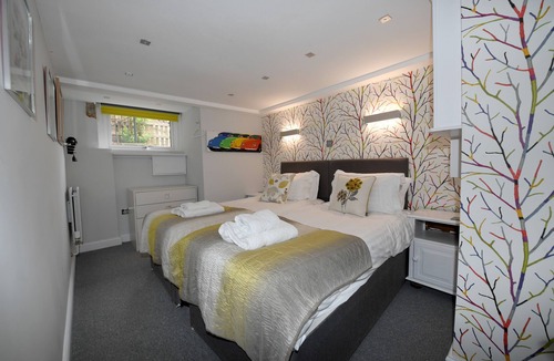 Harrogate House | Mews Suite - Harrogate Town Centre - Garden