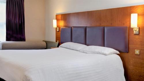 Norman Cross Hotel | Milestone Hotel Peterborough, A1M, Norman Cross, Sure Hotel Collection by Best Western
