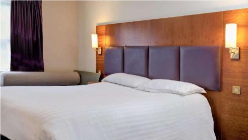 Norman Cross Hotel | Milestone Hotel Peterborough, A1M, Norman Cross, Sure Hotel Collection by Best Western