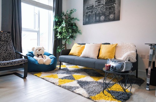 Bletchley House | Milton Keynes 10beds 5 bedrooms contractor family holiday relocation freeparking