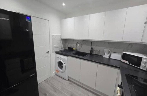 Dollis Hill Apartment | Modern 1-Bed Apartment with Free Parking Near Heathrow Self Check-in