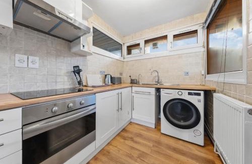 Kennington Apartment | Modern 1-Bed Apartment with Garden Sleeps 5 Elephant and Castle