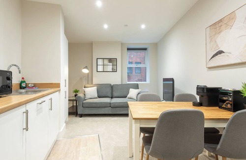 Hull Old Town Apartment | Modern 1-Bed Flat in Central Hull Near Old Town