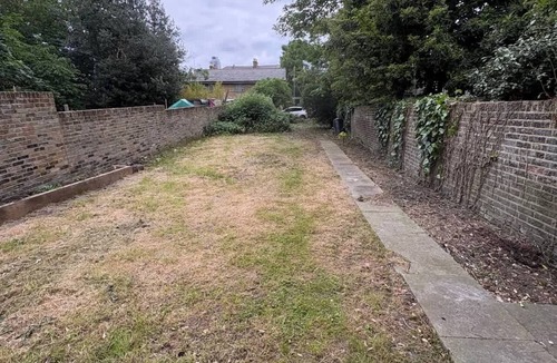 Brockley Apartment | Modern 3 Bed Garden Flat | Fast WiFi | Self Check-in