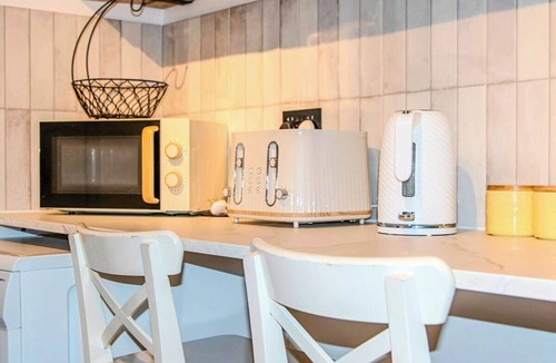 Anfield House | Modern 3-Bed House Close to Anfield Stadium