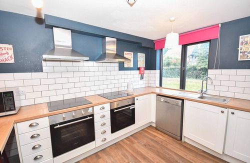 Headingley Apartment | Modern 5 Bedroom Budget Apartment in Headingley