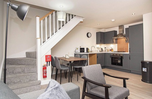 Doncaster House | Modern and Newly elegantly furnished luxury home that guarantees maximum comfort